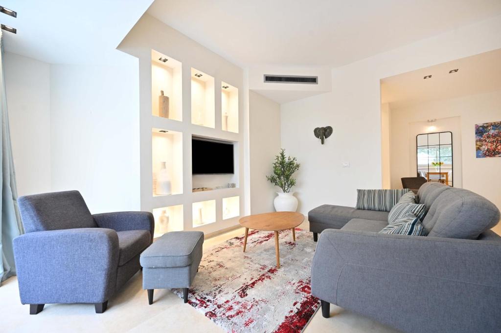 Tel Aviv Apartment | Gorgeous 2BR at Ruppin by HolyGuest