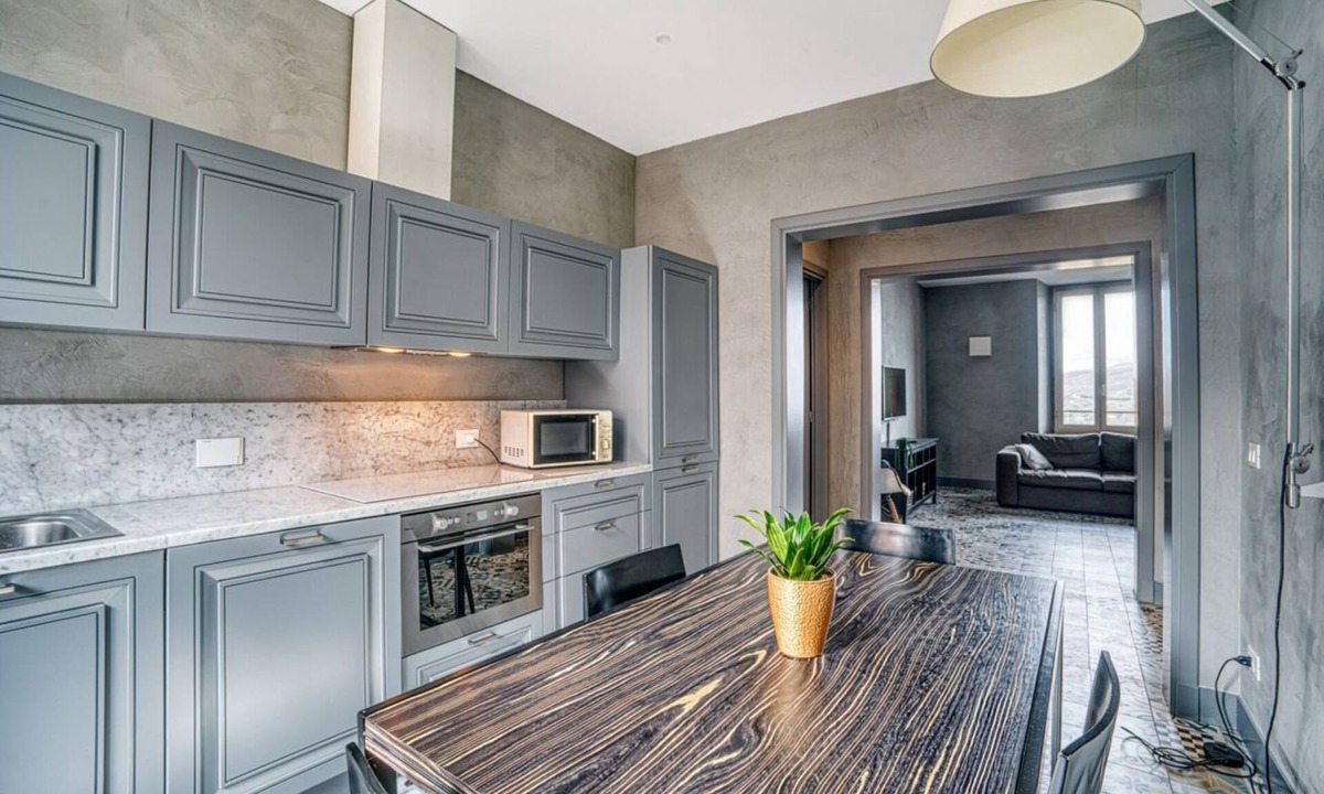 Perugia Apartment | GuestHost - Elegant design apartment of about 90 sqm, ideal for 4 people, located on the second floor of a historic building (without elevator).The property is located in the Monteluce district, a few steps from the center of Perugia, in a quiet area equ