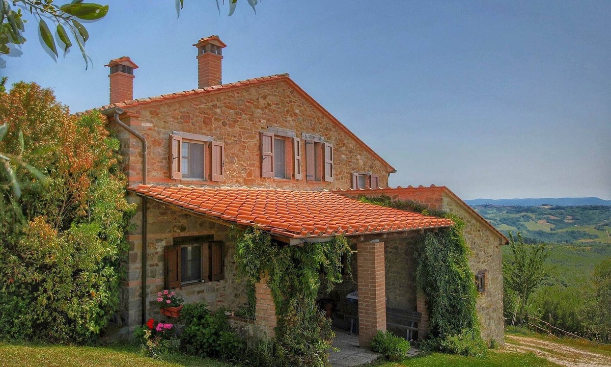 Paciano House | Holiday Home in Paciano near Lake Trasimeno