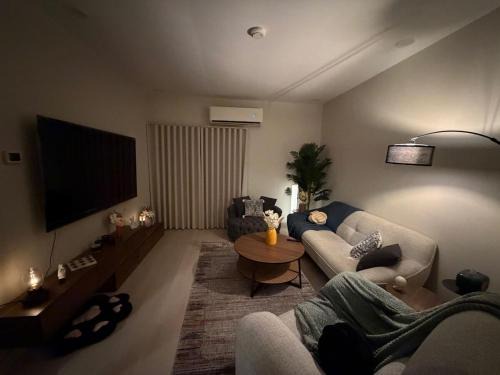 Yanbu Al Sinaiyah Apartment | Homevibes