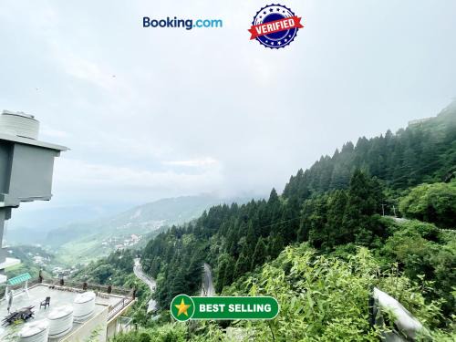 The Mall Road Hotel | HOTEL AAKARSHAN ! MUSSOOIRE होटल आकर्षण ஹோட்டல் ஆகர்ஷன் હોટેલ આકરશન ਹੋਟਲ ਆਕਰਸ਼ਨ near mall road hotel-with-mountain-view Spacious-Room-with-wi-fi-and-Parking-availability, best hotel in Mussoorie