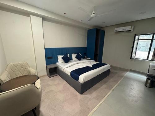 Mayapur Hotel | Hotel Aryan Inn at Railway Station Road, Haridwar