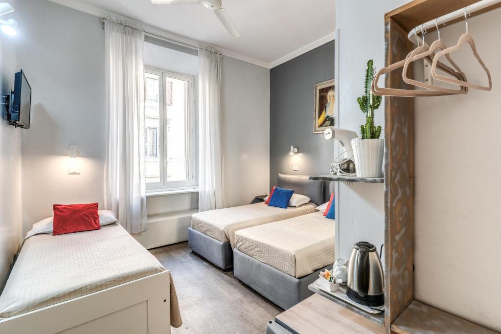 Rione XVIII Castro Pretorio Hotel | Hotel Castelfidardo