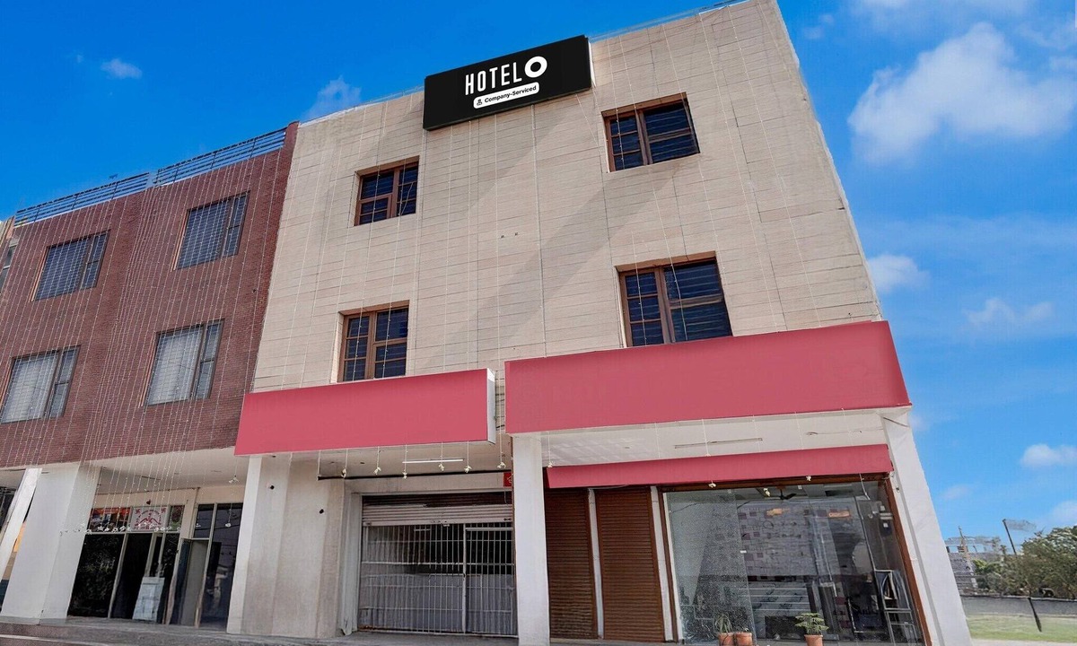 Mohali House | Hotel ISBT Mohali Formerly Holiday Spot
