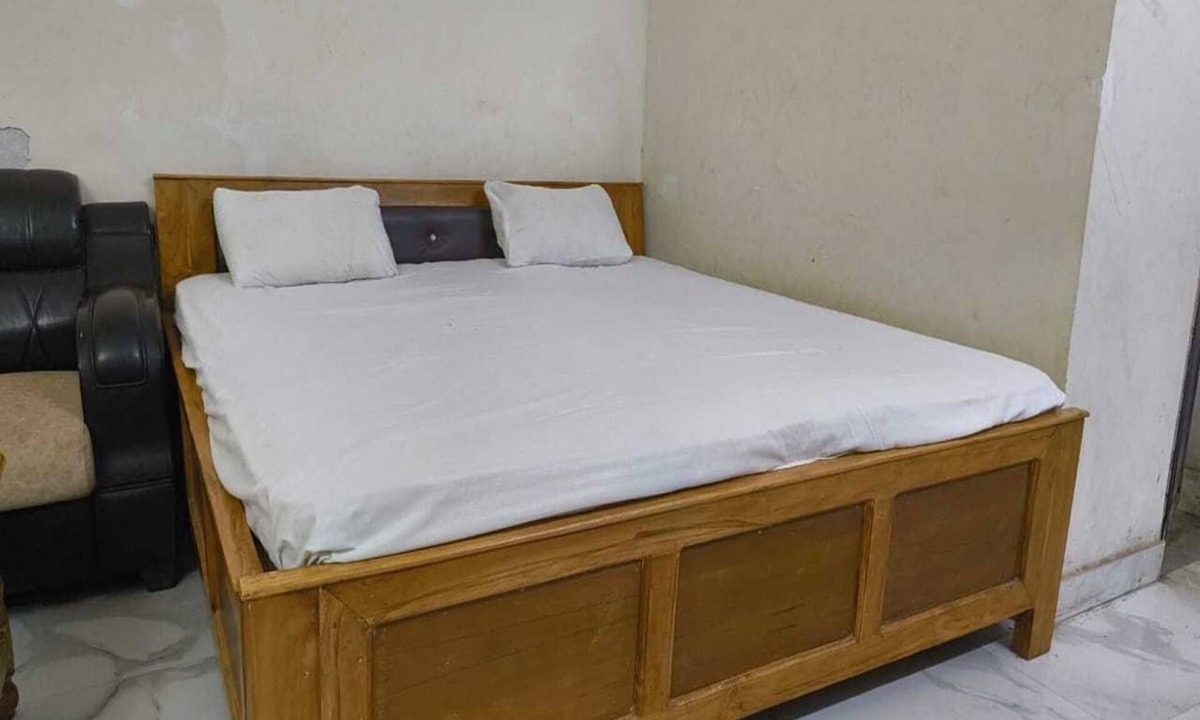 Bihar Sharif House | Hotel O Bihar Sharif Railway Junction