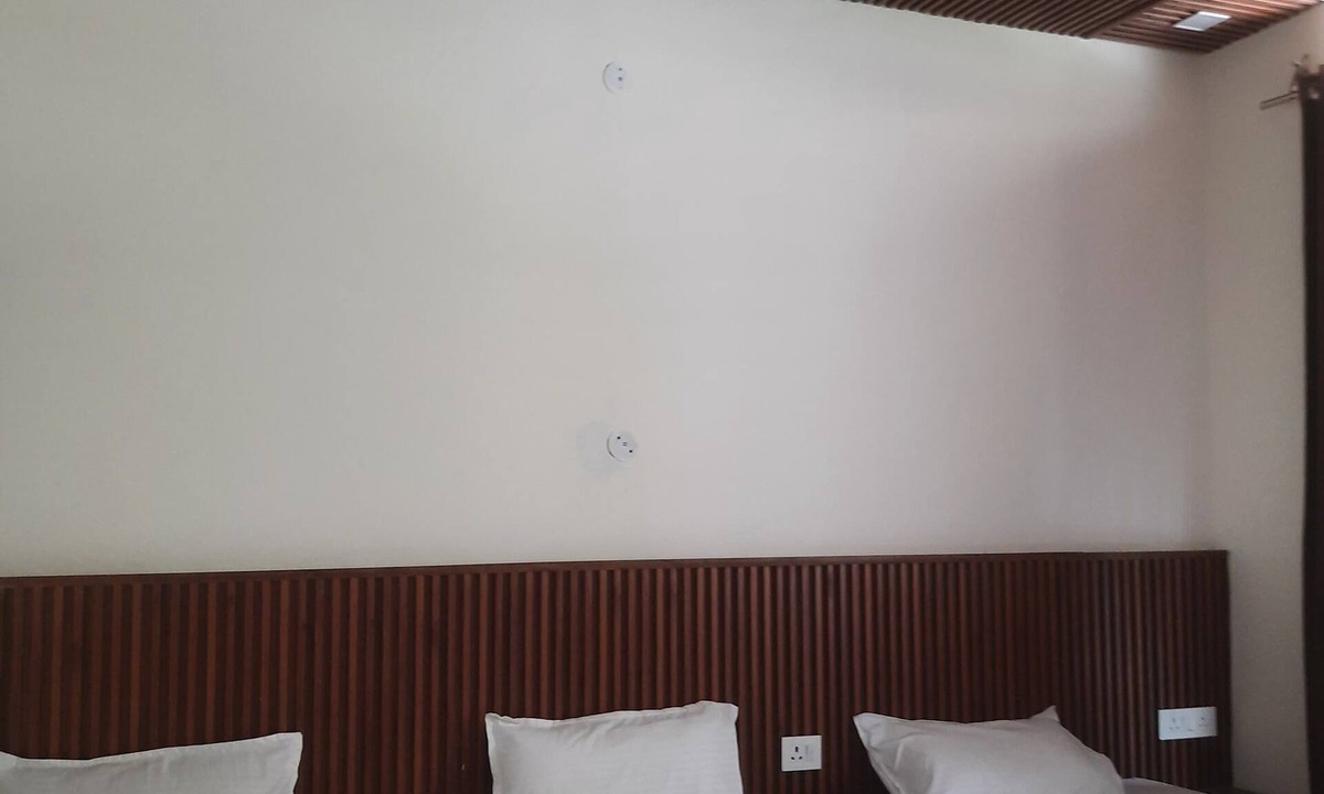 Shivanandi Hostel | Hotel RRR