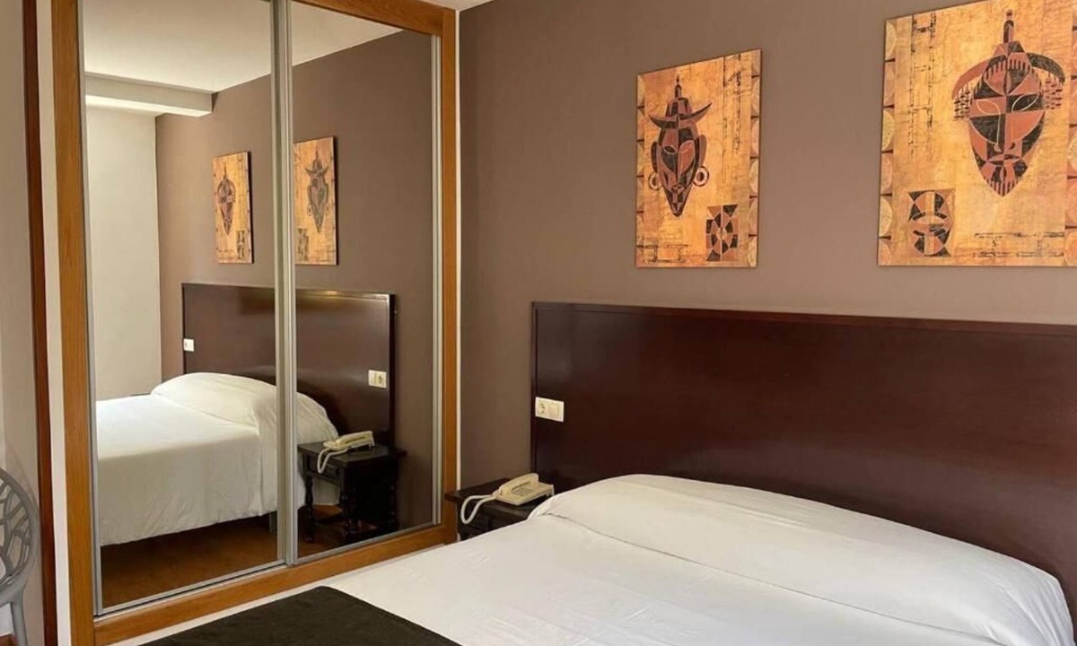 Santiago de Compostela Hotel | Hotel San Lázaro