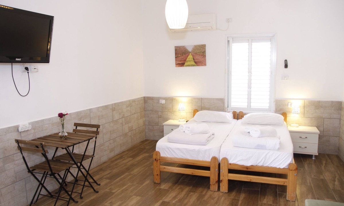 Gilboa House | Kibbutz Beit Alfa Guest House