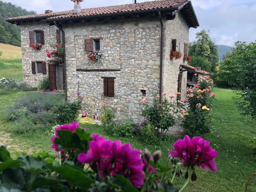 Castel d'Aiano House | La Piana Dei Castagni