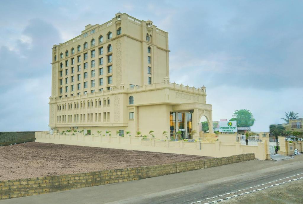 Dwarka Hotel | Lemon Tree Premier, Dwarka