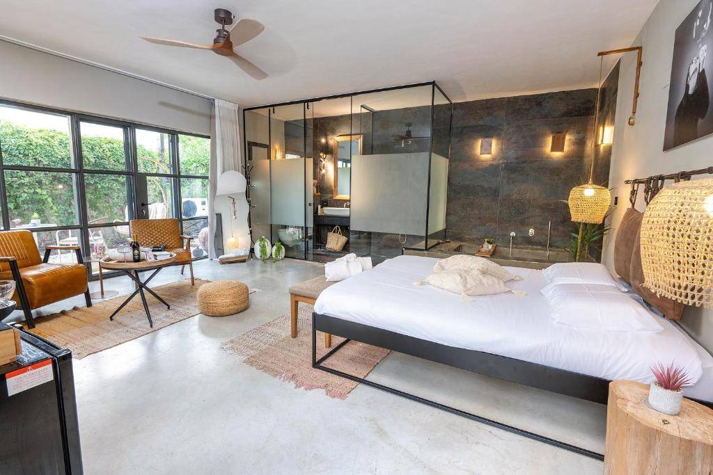 Bustan HaGalil Cabin | LEONTINE Suites