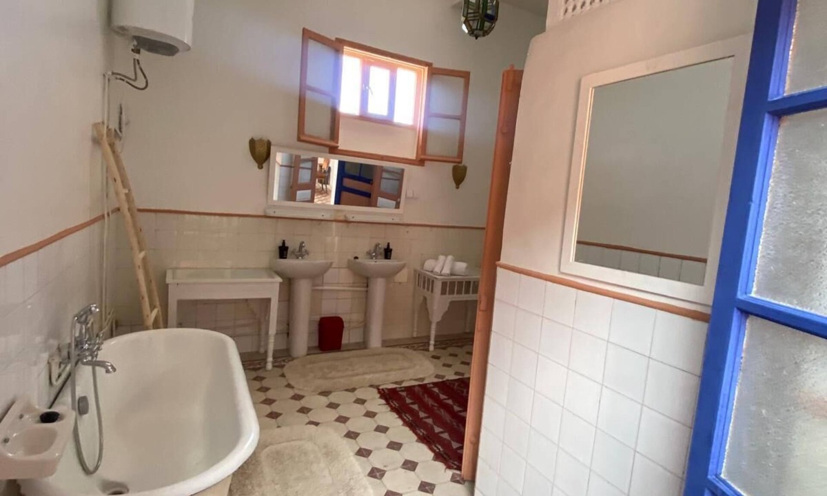 Ahl Agadir House | Les Chalizés", at the beginning of the medina and a 3-minute walk from the beach.