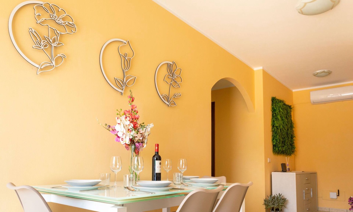 Santa Maria degli Angeli Apartment | [Lovely Home] with courtyard and parking, Assisi