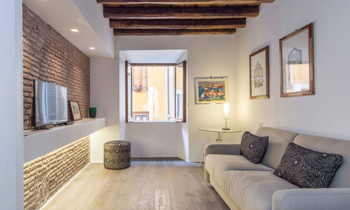 Monti Apartment | Lovely apartment for 4 guests with WIFI, A/C and TV