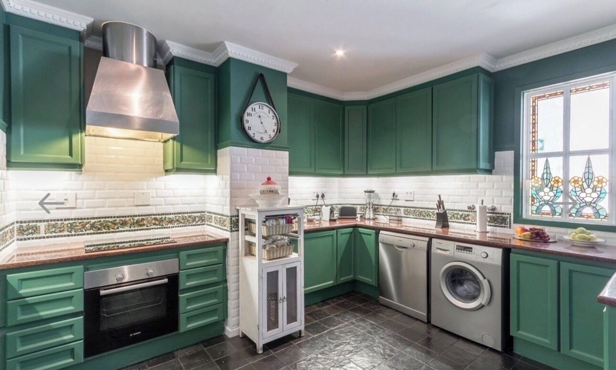 Cape Town Apartment | Luxurious 3-Bedroom Apartment with Ocean Views in Cape Town