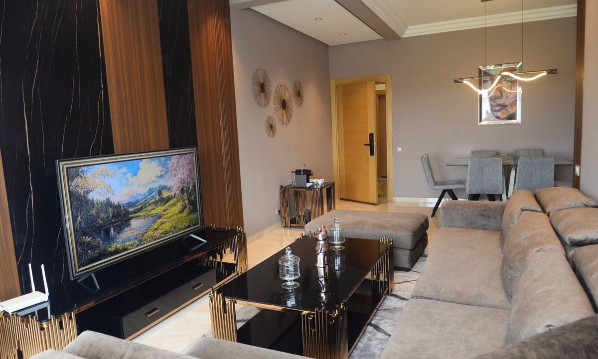 Sidi Rahal Apartment | Luxurious apartment with waterfront pool