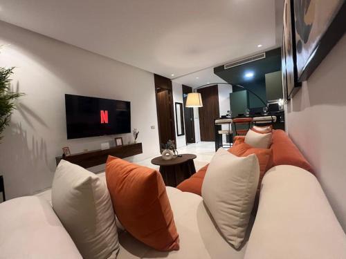 Casablanca Apartment | Luxury Residence So Stylish & Bright Appartement Hotel Au Coeur de Casablanca prés de Carrefour et 3 Min de La Gare Ferroviere Oasis