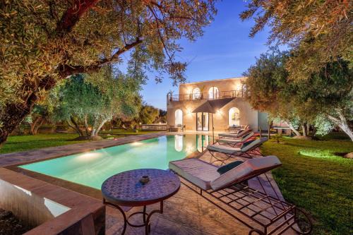 Sidi Abdallah Ghiat Bed & Breakfast | Maison Jardins D'Oliviers avec piscine & parking - Atlas view