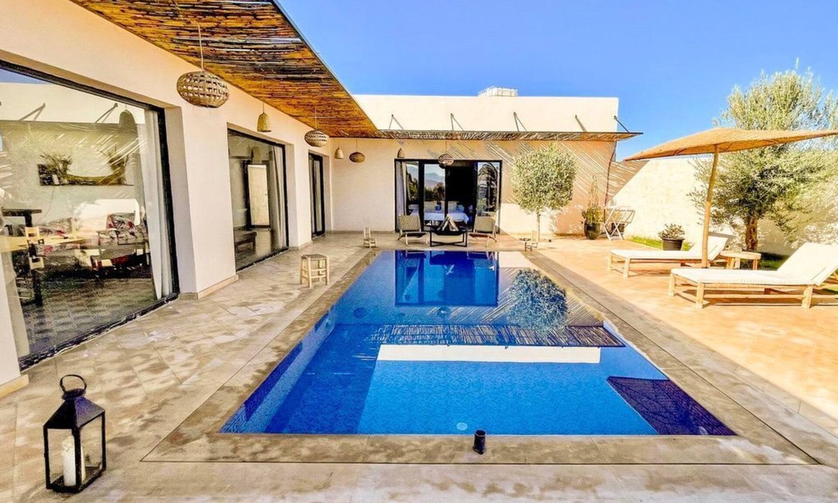 Amizmiz House | Maison Privée Avec un Piscine et Grand Jardin au Pied des Montagnes de L'atlas