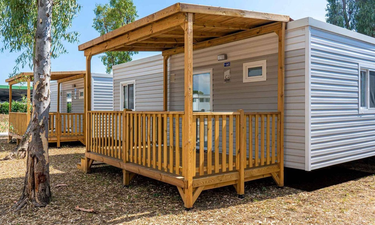 Zona XXXIV Casal Palocco House | Mobilehome with pool and restaurant