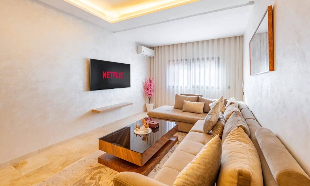 Hivernage Apartment | Modern apartment with pool and parking | Central Guéliz