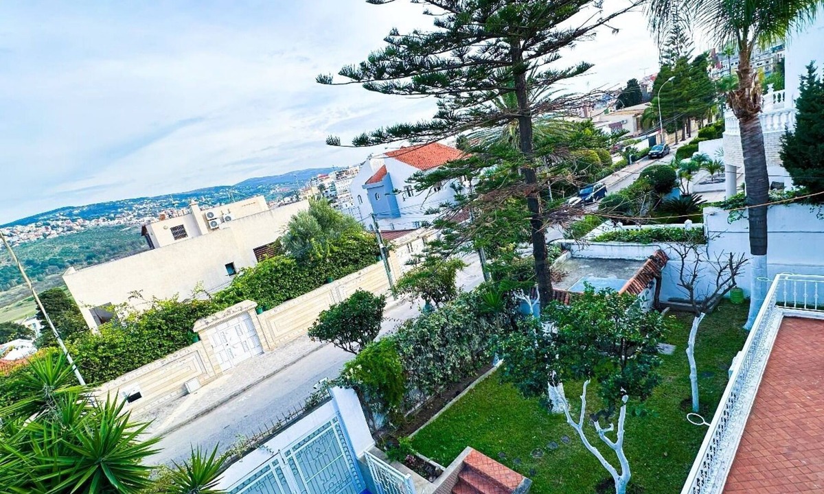 Malabata Villa | Peaceful Villa Retreat Near the Sea and City Center