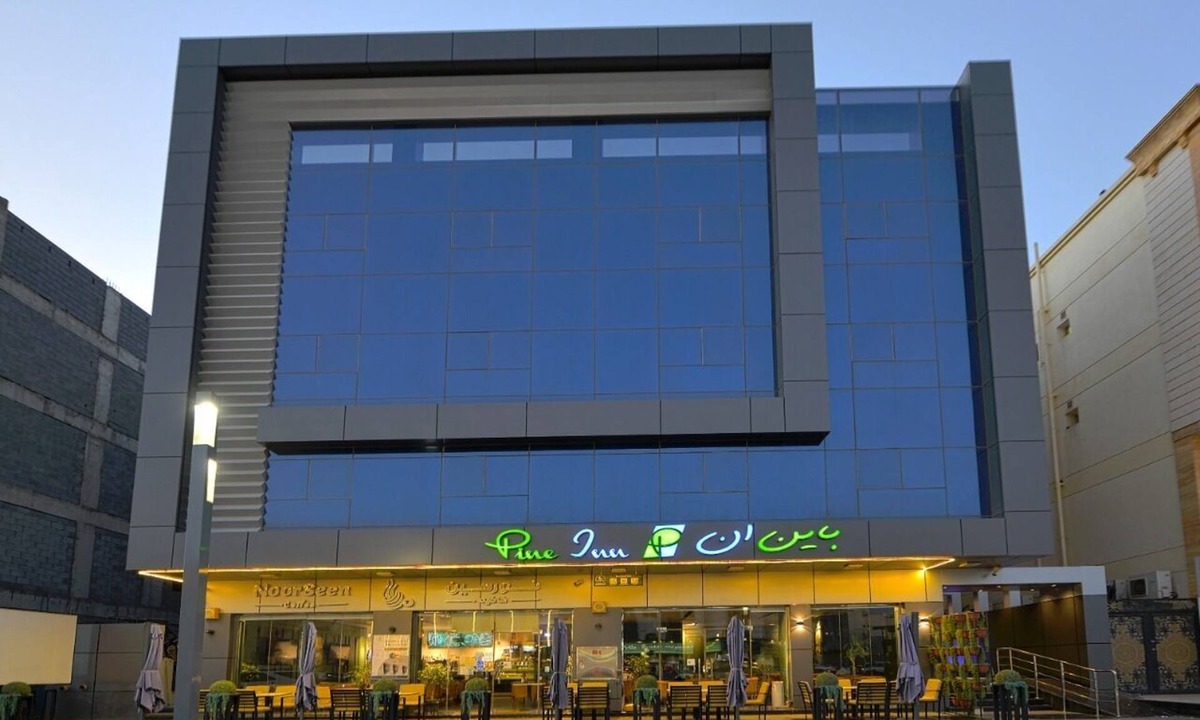 Medina Hotel | Pine Inn Hotel