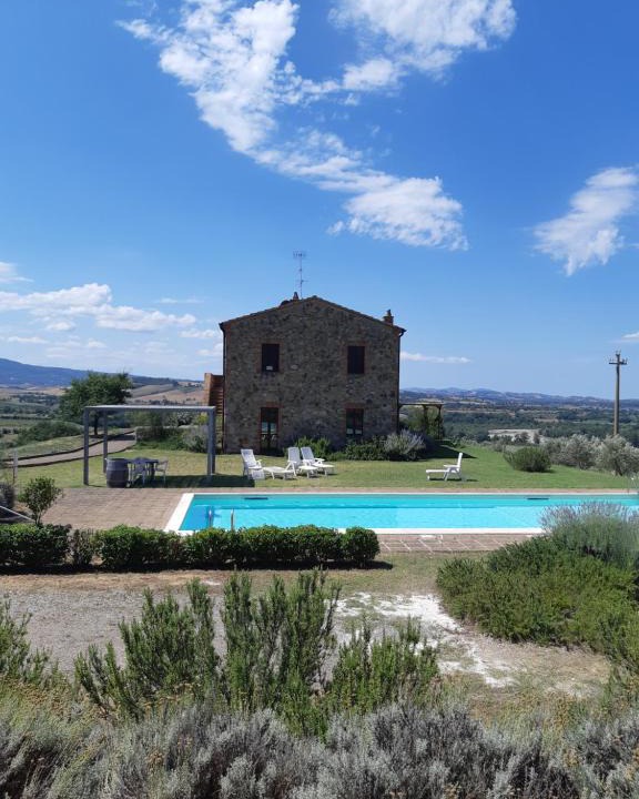 Cinigiano Apartment | Podere Erba appartamento con piscina