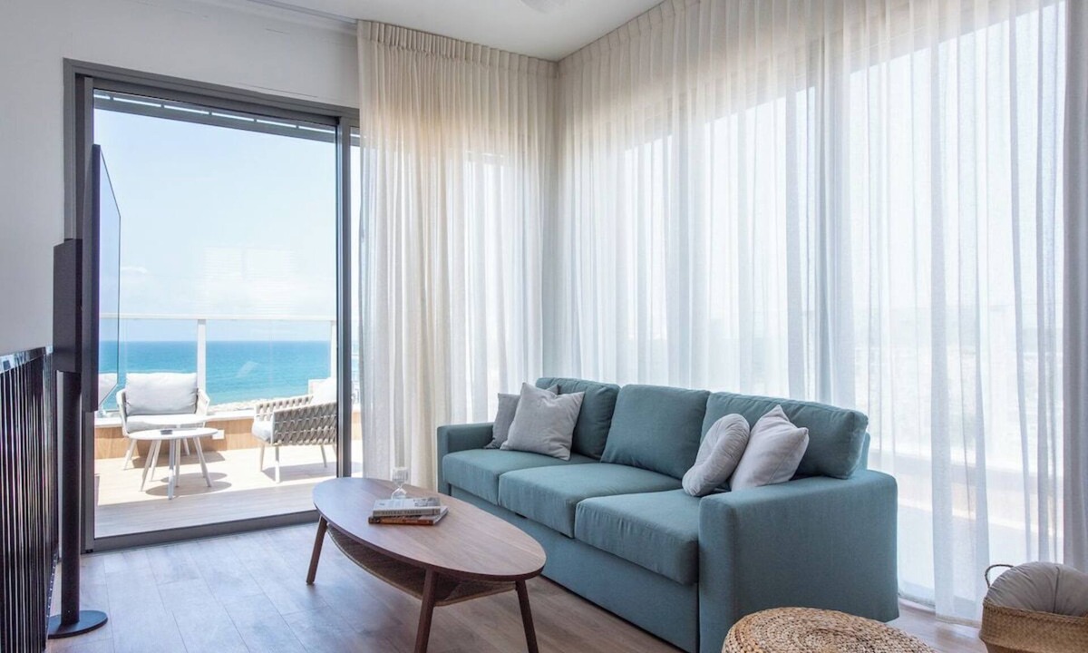 Haifa Apartment | Port city - Seaview Penthouse w/Jaccuzzi + mamad