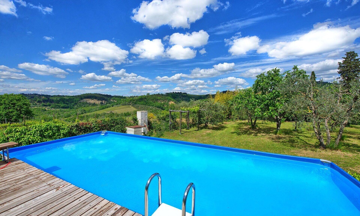 Certaldo Villa | Private Villa with WIFI, private pool, A/C, TV, patio, panoramic view, close to San Gimignano