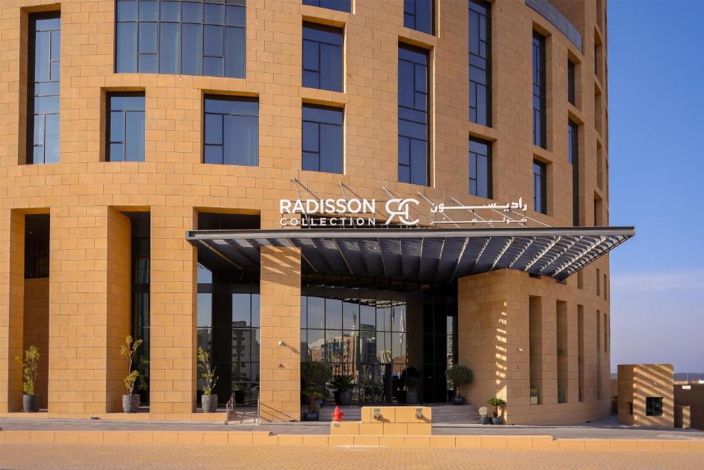 Al Olaya District Hotel | Radisson Collection Residences, Riyadh
