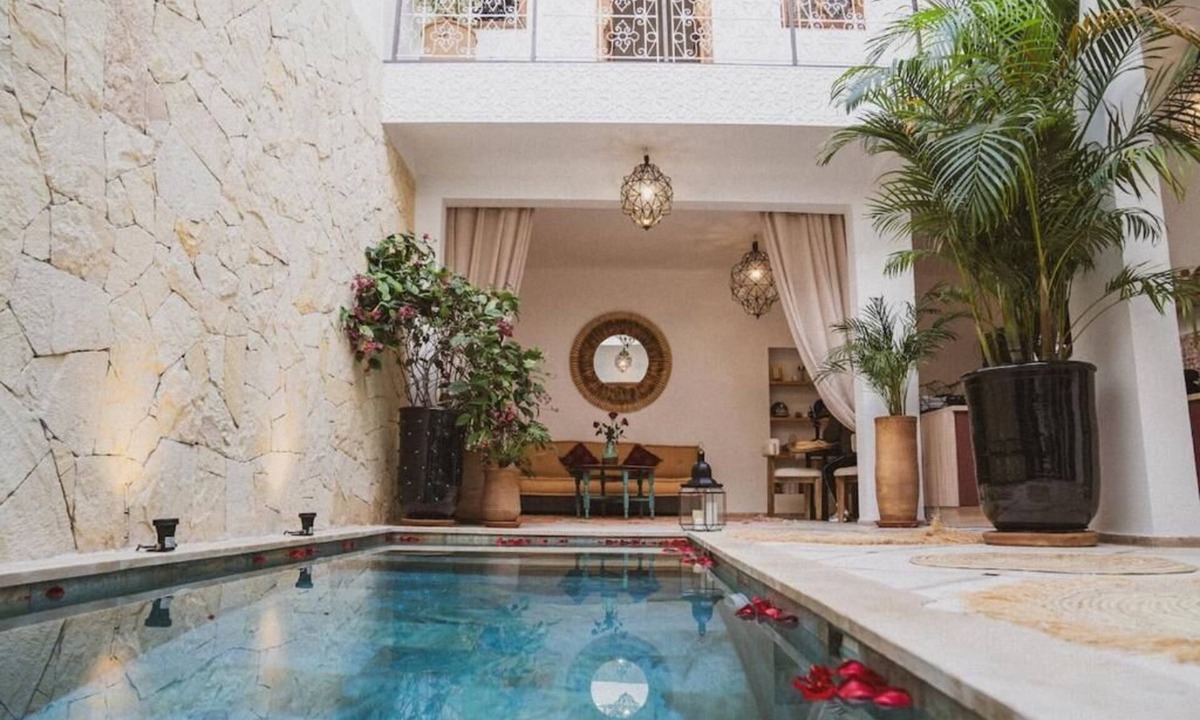 Diour Jdad House | Riad Yuna Marrakech with a pool
