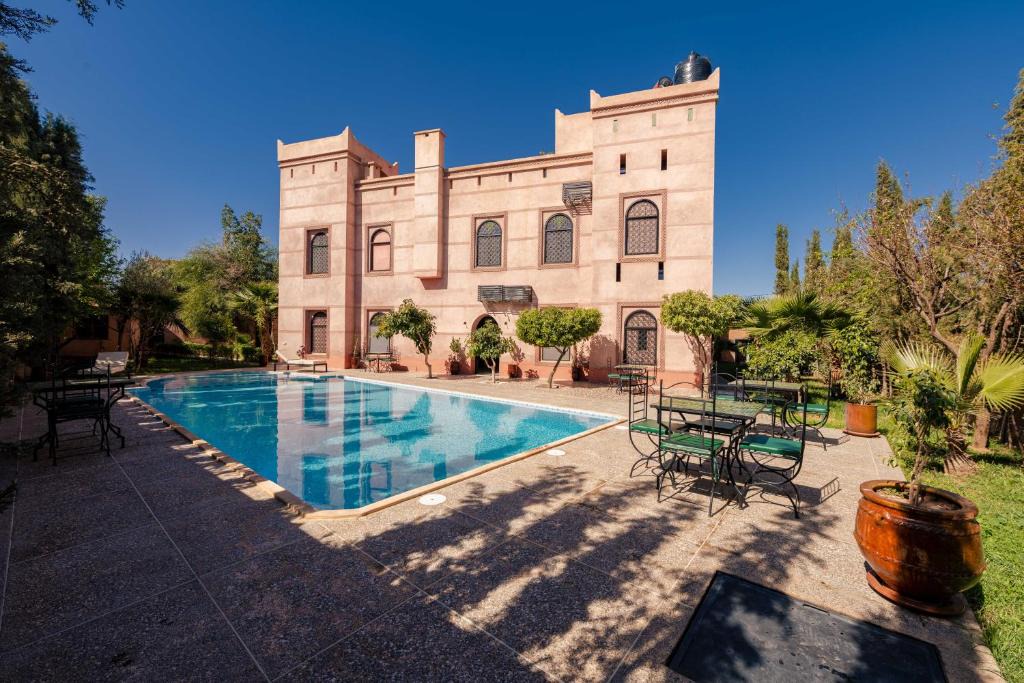 Sidi Abdallah Ghiat House | Riad Zinaida