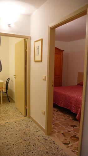 Serra Sant'Abbondio Bed & Breakfast | Romantico B&B