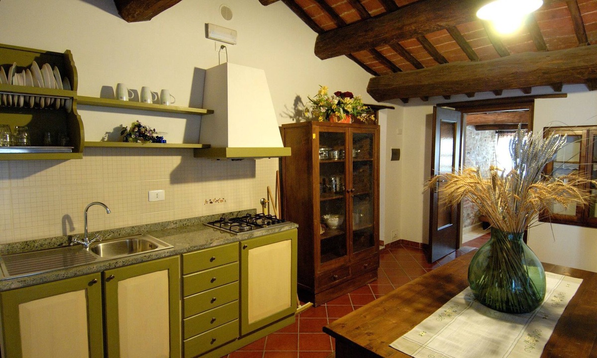 Castiglione del Lago Apartment | Rotreiher-Urlaub am Trasimeno-See by Interhome