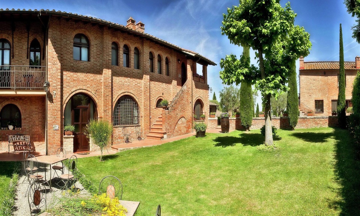Ferretto Villa | Rustic Elegance in Montepulciano