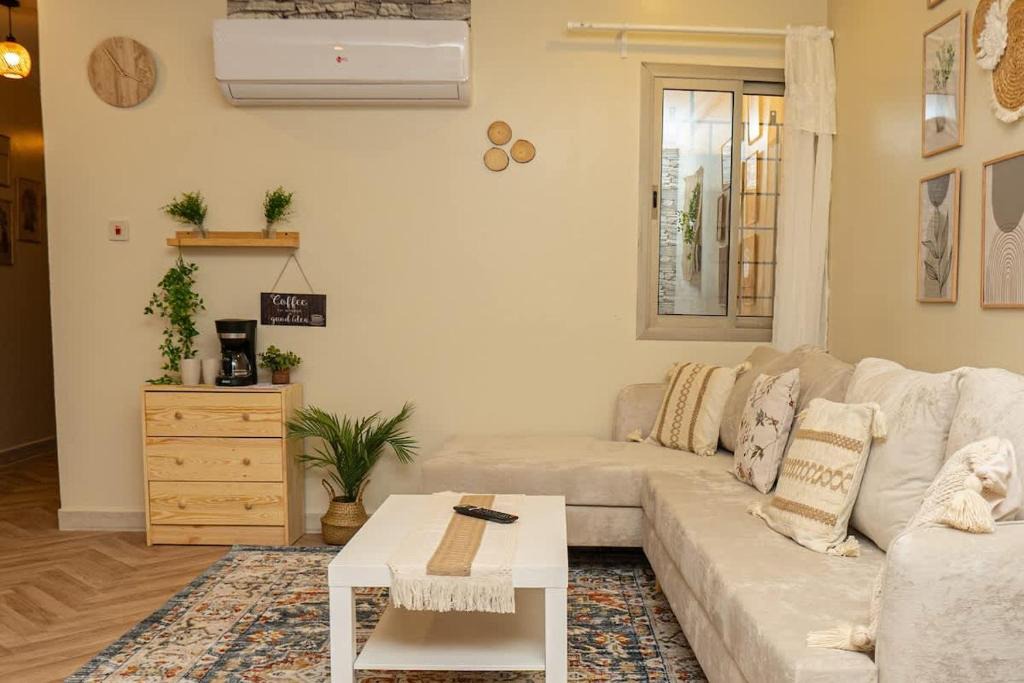 Dammam Apartment | Rustic Home 1