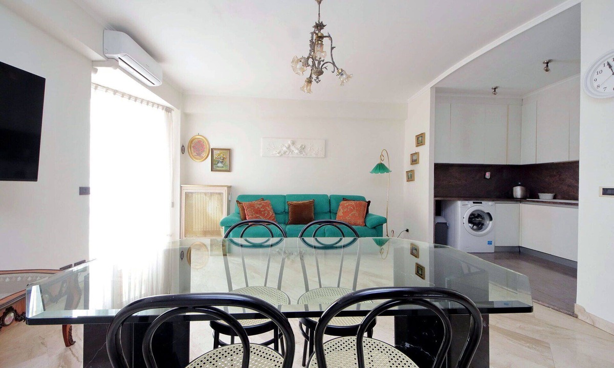 Ostiense Apartment | Spacious 2BR, 2 Bath - walking distance to Roma Tre Uni and Metro A
