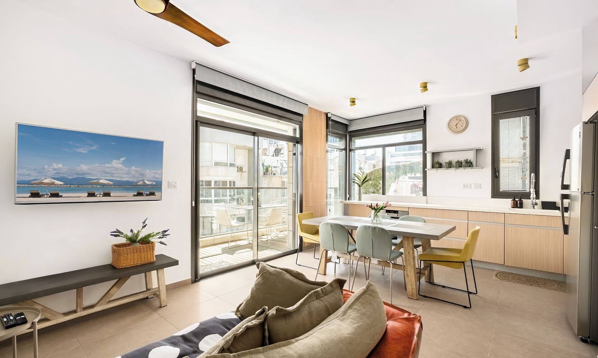Kerem HaTeimanim Apartment | Spacious 3BR in Serene Tel Aviv-Yafo
