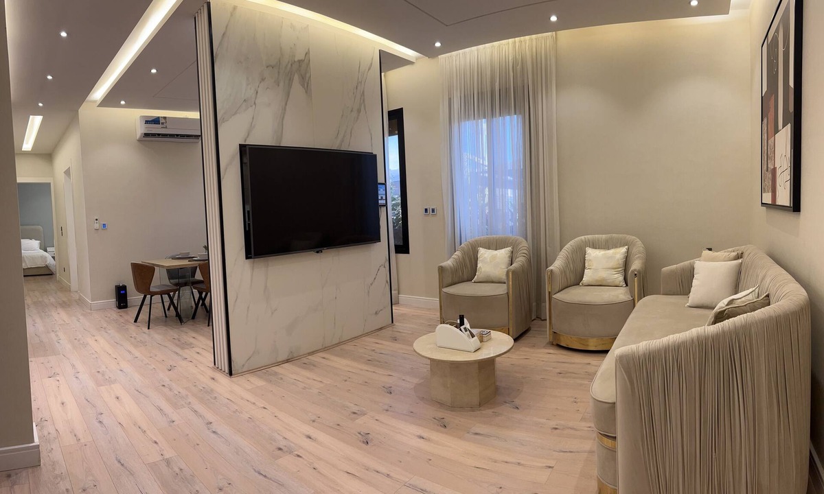 Riyadh Apartment | Spacious and Modern Apartment for Rent in Ergah, Riyadh