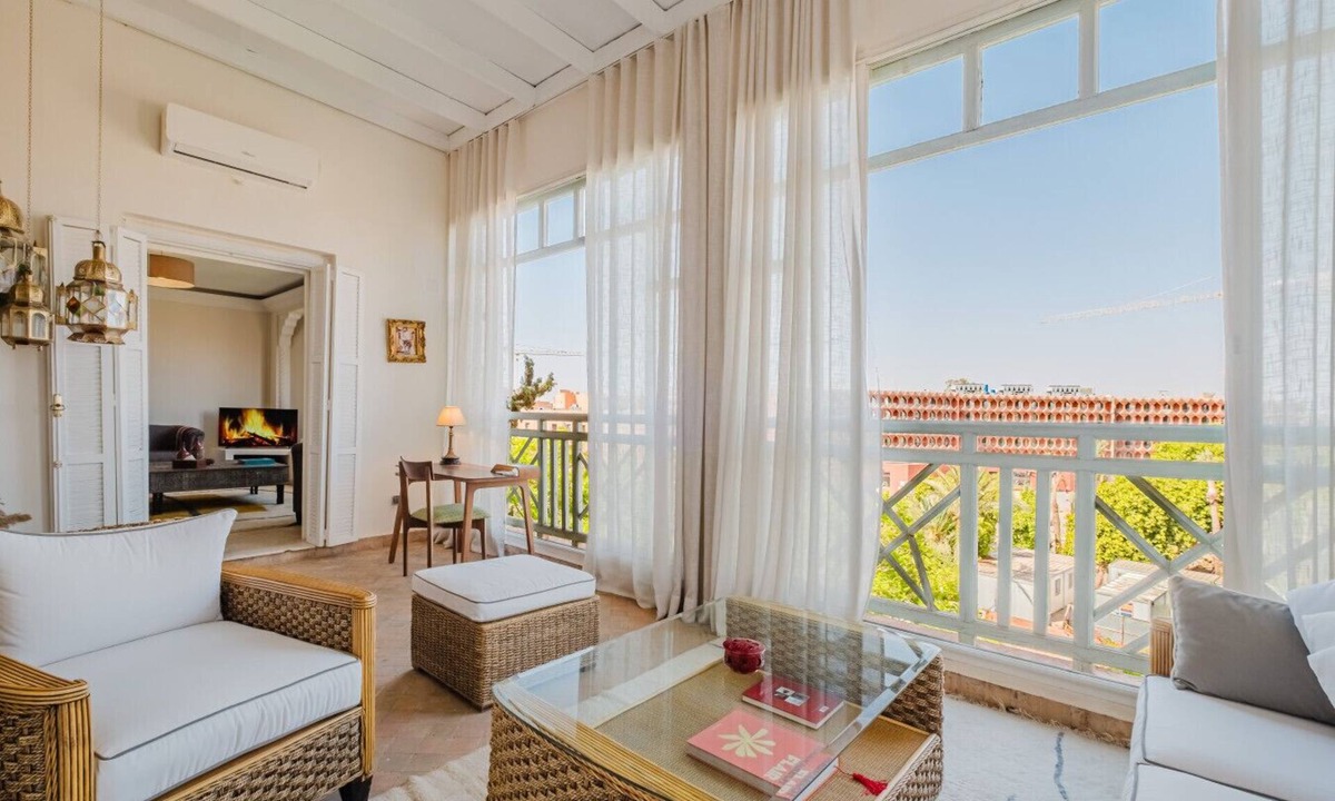 Hivernage Apartment | Spacious Comfort in Winter- 3 Bedrooms & Pool