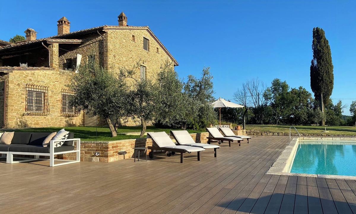 Monte San Savino Apartment | Stone farmhouse with infinity pool and sauna