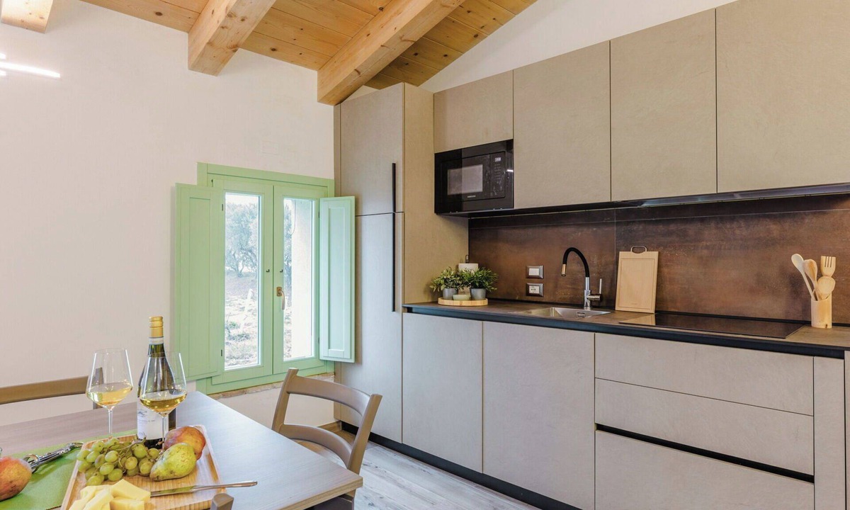 Cupramontana Villa | Stunning private villa for 12 guests with WIFI, A/C, TV, patio and panoramic view
