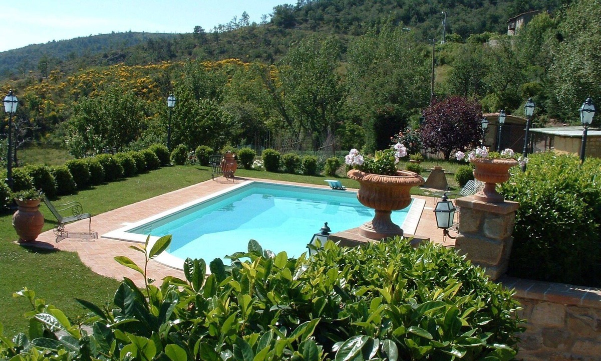 Cortona Villa | Stunning villa for 4 guests with A/C, WIFI, pool, TV and panoramic view
