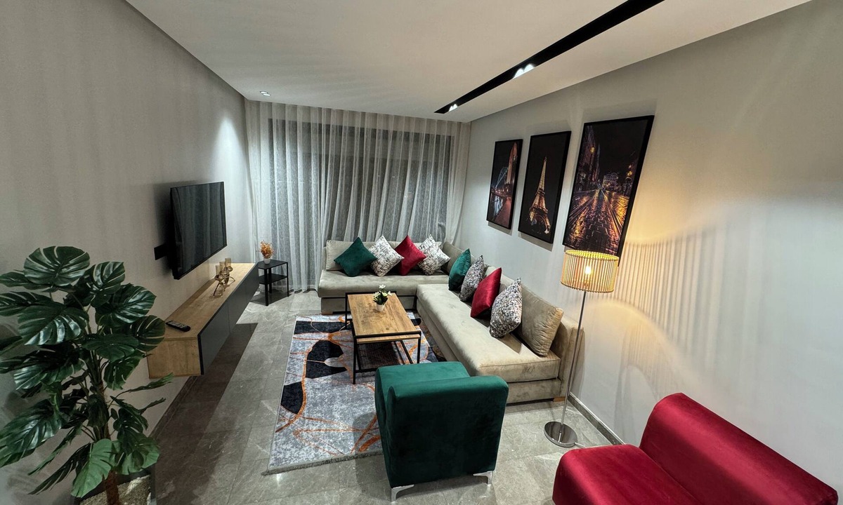 Casablanca Apartment | Stylish apprt Next to Mohamed V Stadium, Steps from Top Attractions! -Pavil 45-