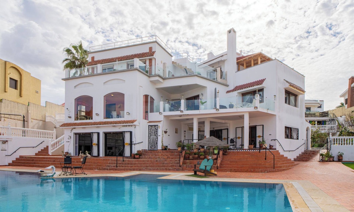 Jbila Apartment | Tangier Luxury Apt and Studios in Private Villa with Pool 5 Minutes from Socco Alto and Golf Course