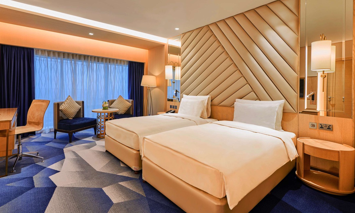 Diplomatic Area Hotel | The Diplomat Radisson Blu Hotel Residence & Spa