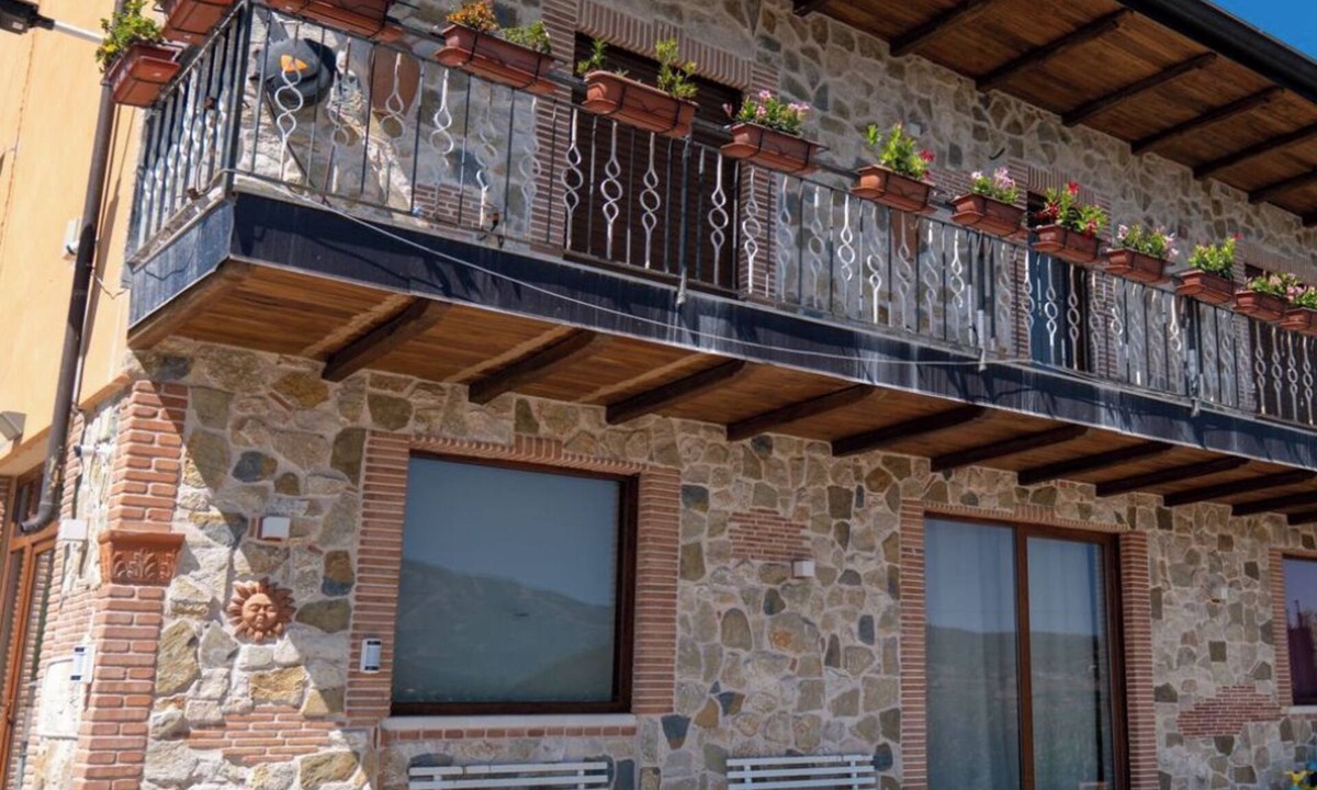 Contursi Terme Bed & Breakfast | Tranquil 1-bedroom bed & breakfast in charming Contursi