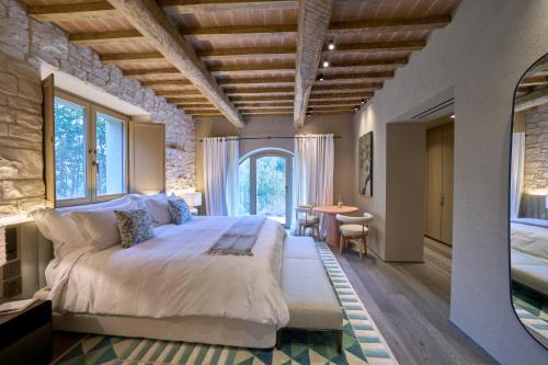 Montelovesco Apartment | UMBRIA COUNTRY HOUSE Antognolla Golf Luxury Estate