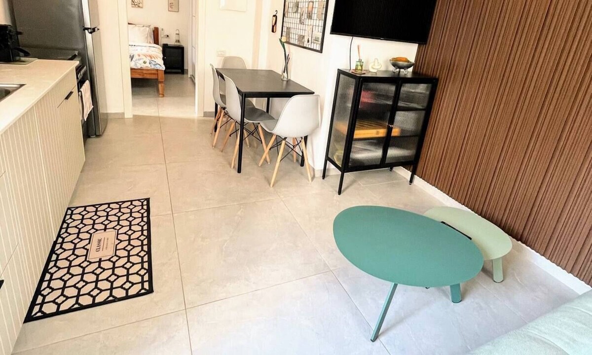Tiberias Apartment | Up the hill Up The Hill